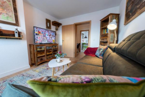 Schloßberg-Domizil mit Weitblick - Arbeitsplatz, Balkon, Netflix, Badewanne & Yogamatte